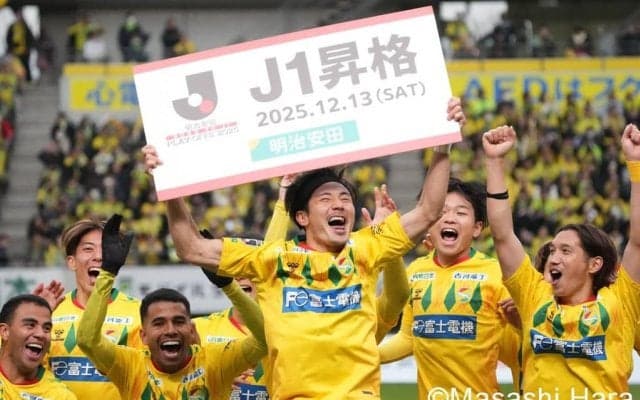 千葉フクアリの空気を変えた小林慶行監督、森保監督も驚いた｢元日本代表｣の監督力、優勝チーム水戸に問題【日本サッカー年末年始の大激論／Jリーグ編】(5)