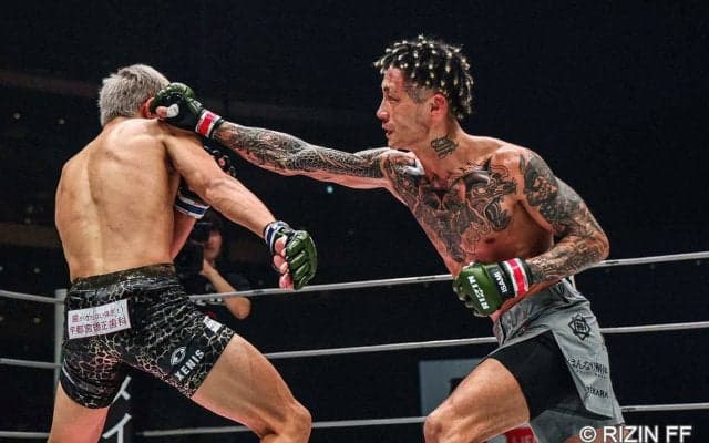 【RIZIN】「MMAそんな甘くないんで」光った篠塚辰樹の打撃センス…MMAルールでも冨澤大智に完勝