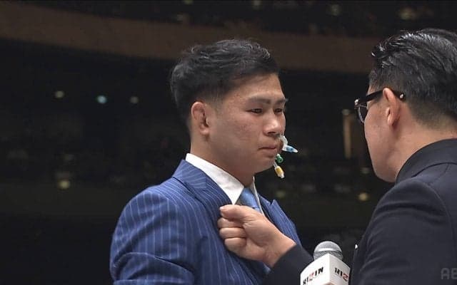 「このリングでしゃべるのが最後に…」「戻ってくるんだろ！」眼窩底骨折で欠場のYA-MAN、痛々しい姿に「辛すぎる」「元気になって」心配と激励の声 榊原CEOは檄 会場から温かい拍手と歓声