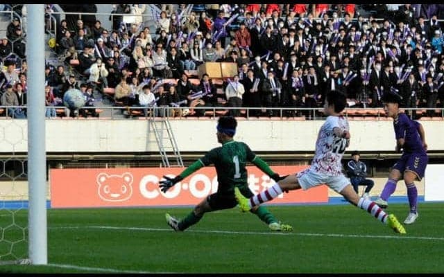 高校サッカー、堀越が自慢の展開力で驚異の9得点発進　谷口昊ハット