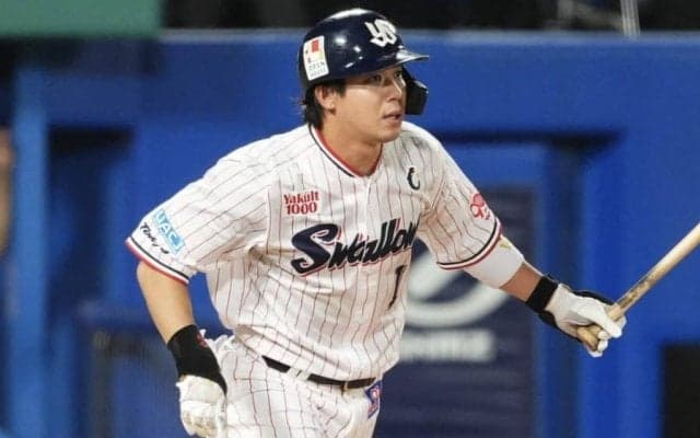 ヤクルト「背番号1」が失う“絶対的立場”　村上移籍で始まる過酷な椅子取りゲーム