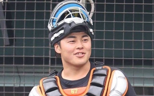 「山瀬残留」で阿部巨人の正捕手争いはどうなる　「岸田主将」誕生も5人による激烈バトルは必至
