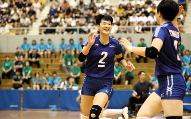 １位は金蘭会高の馬場柚希！【春の高校バレー出場チームのキャプテンに聞いた「高校生ですごい！と思う選手は誰？」（女子編）】