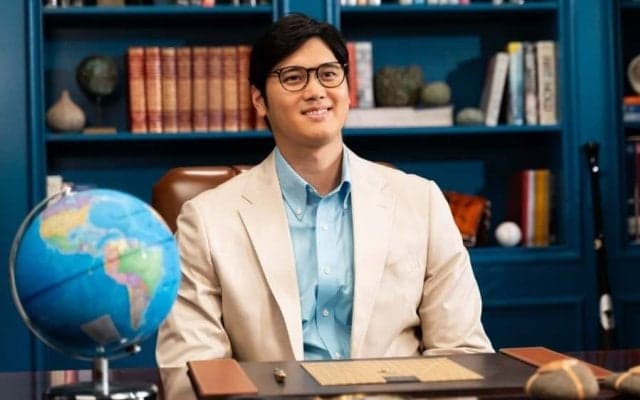 “眼鏡”の大谷翔平から「米国で会いましょう！」　50人に規格外プレゼント…ECCと共同企画