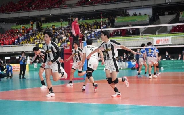 全国三冠を狙う鎮西が登場 男子2日目（1/6）の全12試合を紹介【春高2026】