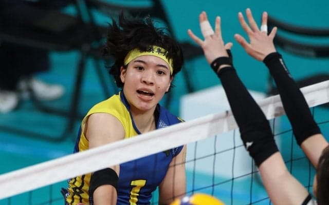 春高バレー　横浜隼人がストレート発進　目標の4強へ　エースで主将のマクアリスターが13得点