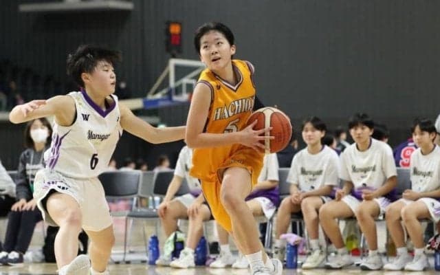 【Jr.ウインターカップ】八王子一中が“全員バスケットボール”で準々決勝へ…5選手が2ケタ得点を挙げ勝利