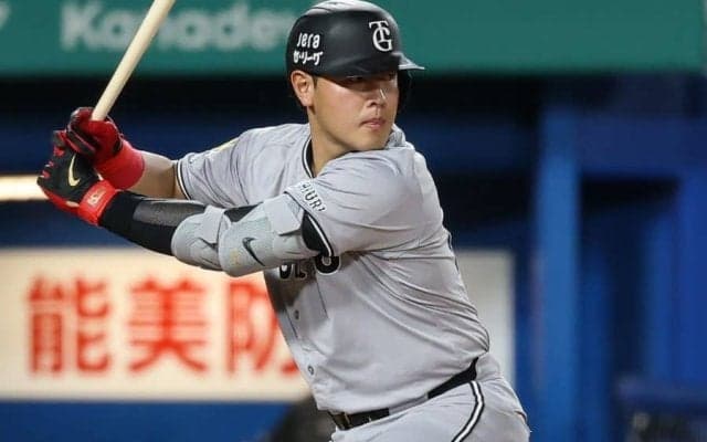 岡本和真の加入でPS“最強男”に異変　驚異の「.978」も…米記者が示唆した降格