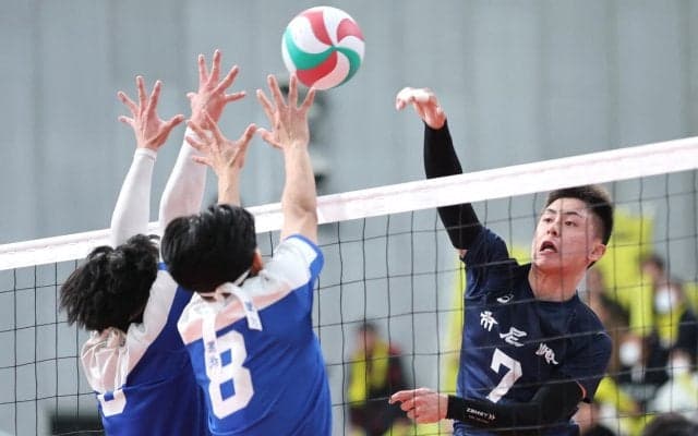 市尼崎　徐々にペース取り戻しストレート勝ち　３回戦へ進出　春高バレー