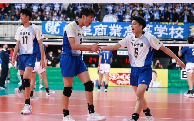 春高バレー　好発進！駿台学園、3冠知るセッター・堀内晴翔「春高にフォーカスしてきた」