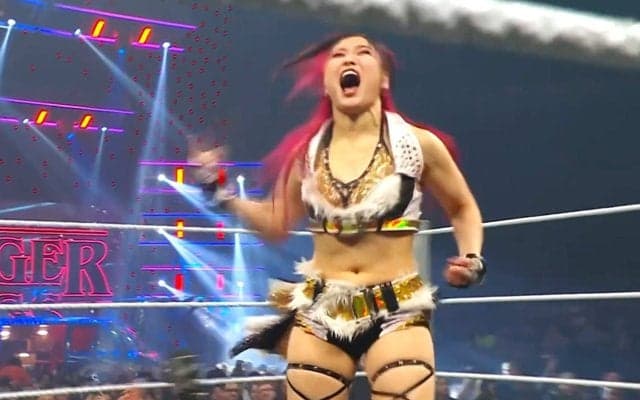 「棚橋入れてきた」「アメリカの客もわかってるな」日本人“逸女”レスラーの一撃に現地実況も反応 日米のファン興奮