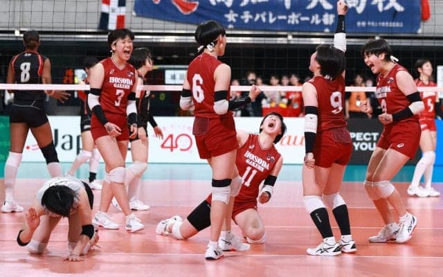 埼玉勢は明暗…女子の細田学園、1年生攻撃陣が躍動　男子の春日部共栄は苦杯　春高バレー