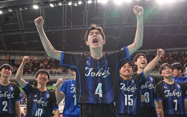 春高バレー　東海大相模が初の3回戦進出　内藤悠人「最後は気持ち」