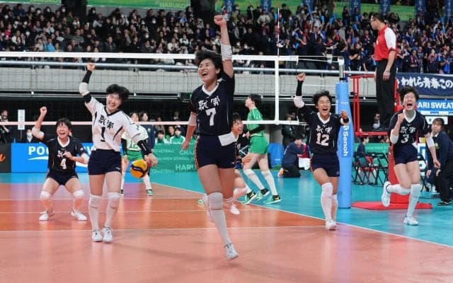 春高バレー　就実、3大会連続4強入り　準決勝は大阪国際戦…仙波こころ主将「全てを出し切りたい」