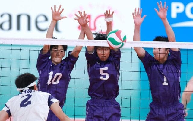 春高バレー　東洋、フルセットの大熱戦も敗戦で涙…夢は来年へ　久米健太郎「絶対にセンターコートに勝ち込んで戻って来たい」