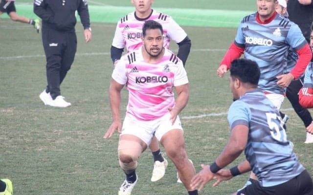 トンガ生まれの23歳が刻んだ初キャップ。その裏に、支え続けた母親あり