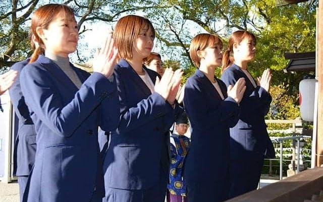 バド「ACT　SAIKYO」が必勝祈願　山口・周南の遠石八幡宮で