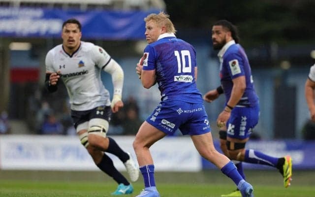 新年初戦、首位への挑戦。円熟の10番が試合を動かす