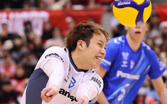 【男子バレー】山本智大が見せる世界ベストリベロの腕前 「対決姿勢」が技量を高める