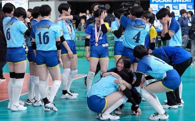 春高バレー　大阪国際の2年生エース・磯辺萌心「3年生と戦えて楽しかった」「来年は自分がチームを引っ張る」夢の舞台で再起誓った…就実に敗れ3位