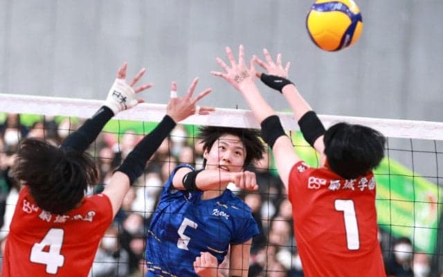 女子の大阪・金蘭会、フルセットで東九州龍谷に勝利　7年ぶりの決勝進出　春高バレー