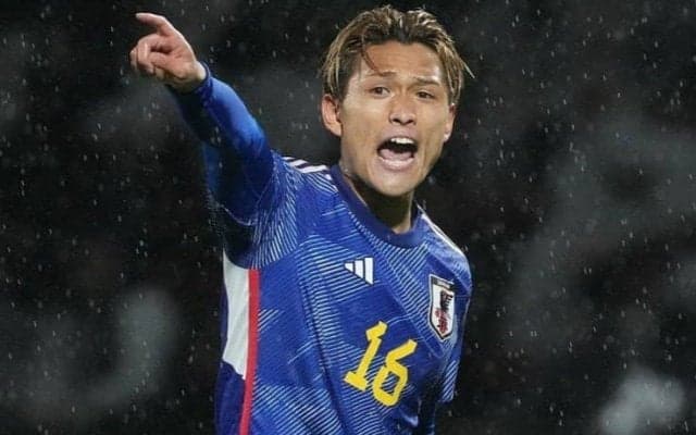 ｢背筋どうなってんの？｣サウサンプトン松木玖生が気迫のヘッド弾で約5か月ぶり公式戦2ゴール目！｢やっぱ身体能力凄いな｣｢これは青森山田の松木玖生｣