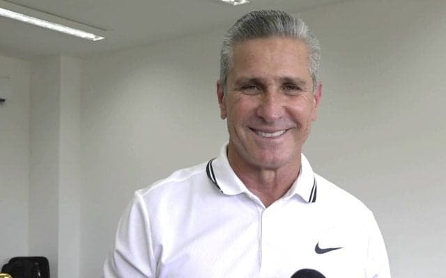 選手、監督として鹿島アントラーズに在籍したジョルジーニョが古巣の９年ぶりの優勝に祝辞「アリガトウゴザイマシタ！」