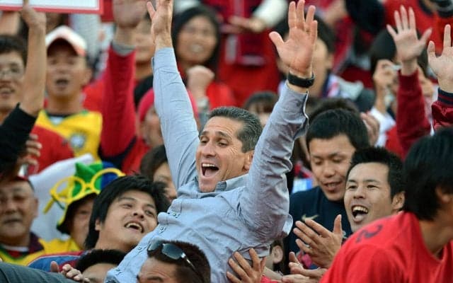 史上初めて監督、選手の双方でJリーグカップを制したジョルジーニョ「選手たちには感謝しかない」