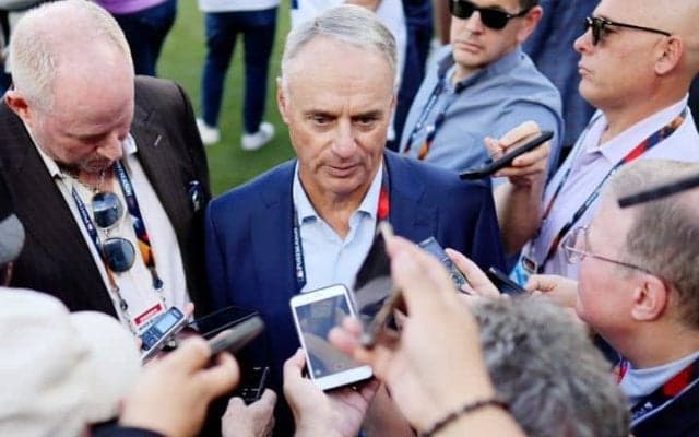 野球の「醍醐味」を損ねるのか？　MLBコミッショナーが断言したシーズン削減とカップ戦導入の“新構想”