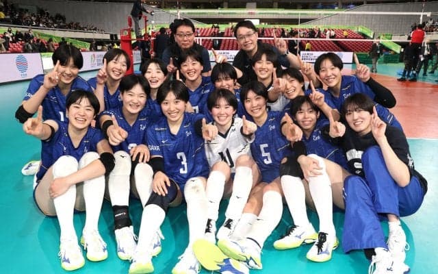 春高バレー　金蘭会が2冠達成　主将の馬場柚希「絶対に春高で胴上げするぞという気持ちだった」　昨夏総体後に池条義則監督に胴上げ断られ