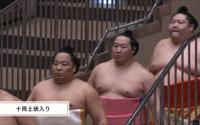 「この化粧まわし最高！」十両力士の腰に“世界的人気漫画”の人物 ファン興奮