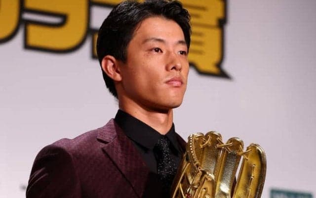 越年FA組の「現在地」…キャンプインまで残り3週間、未だ去就が決まらない3選手の決着は？ 5年連続GG賞男も