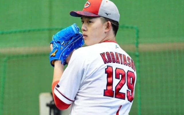 22歳で2年連続の戦力外　トライアウトから3か月…元広島右腕が手にした“6文字”