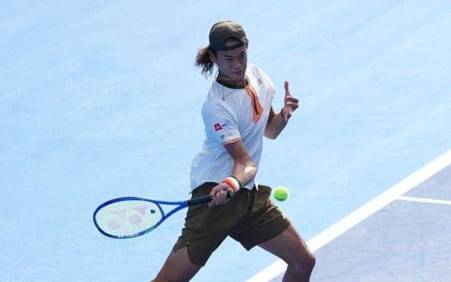 坂本怜 元世界21位エバンズを圧倒し予選2回戦へ。ブレークポイント握らせない盤石のテニス[全豪オープン予選]