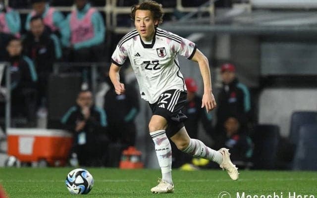 ｢和製ファンデフェン｣ル・アーヴル瀬古歩夢がCBスタメンで売り出し中“怪物”ストライカーを完全ストップ！ リーグ・アン公式も絶賛の｢スーパーディフェンス｣が話題