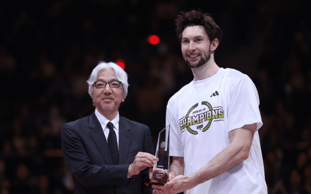 10得点21リバウンドでMVP獲得のロシター「チーム全員がMVP」…天皇杯決勝”5度目の正直”
