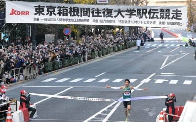 問われる「見る側のモラル」　箱根での“ペット乱入”を受けた男子駅伝の注意喚起が話題沸騰「毎年、新しい迷惑行為がアップデートされていく」