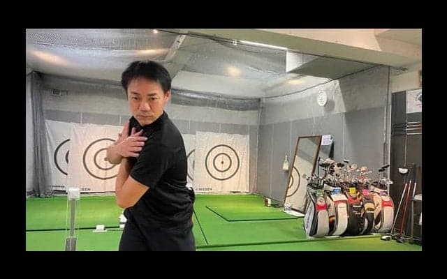 【ゴルフ】捻転差をあげて飛距離をアップするストレッチの方法