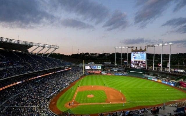 “球場の激変”にファン涙「最高だ」　外野フェンスが3m手前に…新仕様が反響