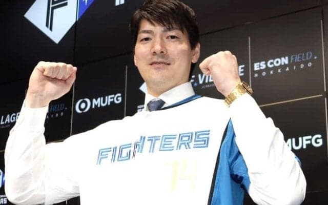 「これはビックリだわ」日本ハム復帰の右腕が選んだ“異例の背番号”に反響「誰が予想できただろうか」