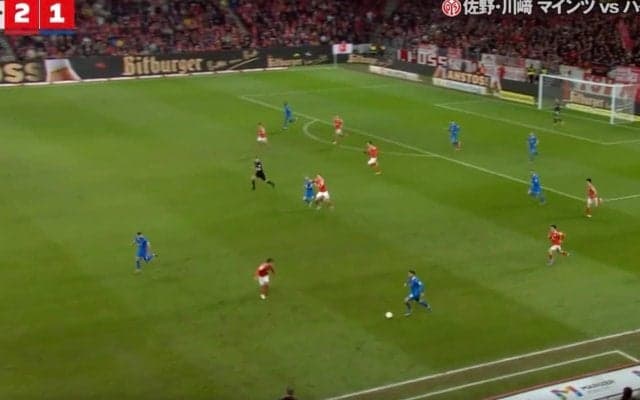 なんでそこに…！？ 佐野海舟、目を疑う“まさかの動き”「早っ…」「上手いな」“鬼のインターセプト”→神ディフェンス炸裂