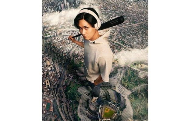 “巨大”な大谷翔平が降臨「僕らの街」　ド軍本拠地よりも…副収入150億円超、耳元にアイテム