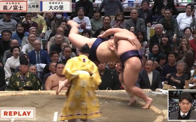 大相撲初場所、上品な和服姿の美人女優が“ひやり” 義ノ富士、連日金星に館内騒然の陰で“あわや”の一コマ