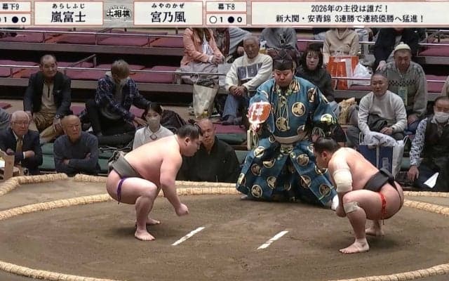 「お客さん引いてる」目の覚めるような速攻に\"屈強\"力士が衝撃光景 一瞬の出来事に館内騒然