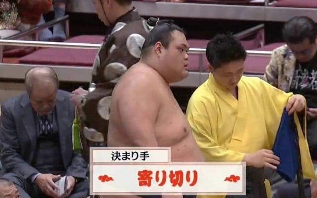 新十両“怪物”力士が見せた意外な姿にファン驚き「ラスボス優しい」「剣翔が心配」人柄が際立った一コマ