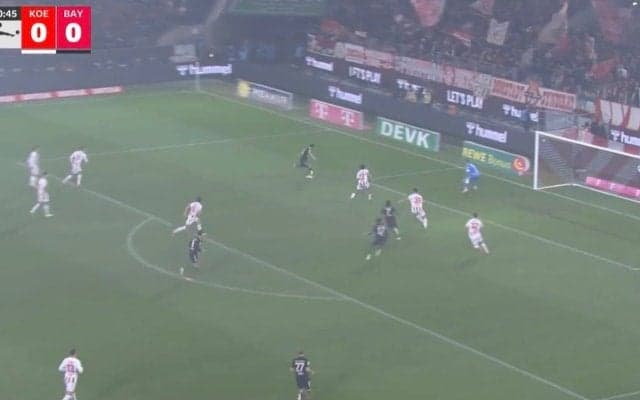 なんでそこに…！？ 伊藤洋輝、抜け出しが「エグすぎる」最終ラインから”爆速ラン”→左足ダイレクトシュート「めっちゃいい」