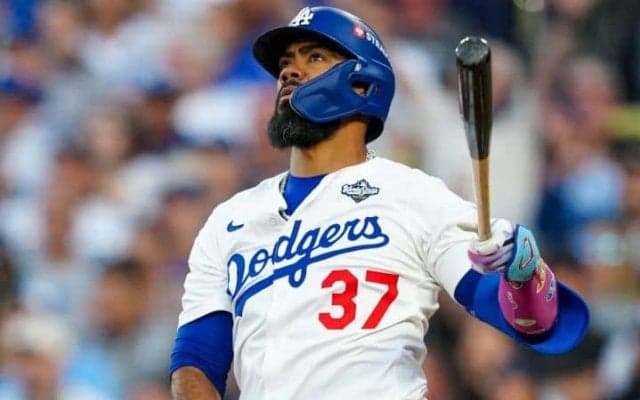 「チーム内のケミストリーをいじらないで！」ド軍タッカー合流で再燃する33歳外野手トレード説にファン悲鳴　「退団につながる可能性がある」