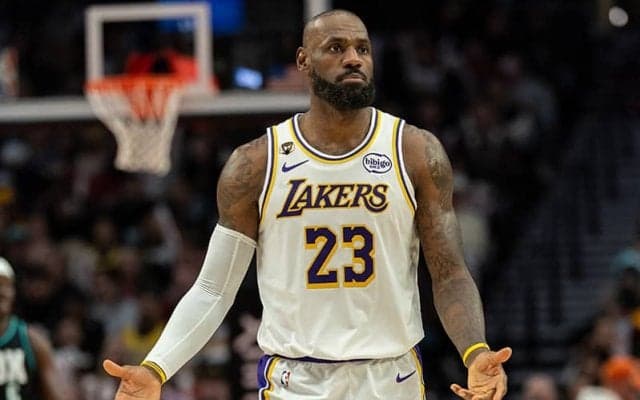 レイカーズ、敵地でブレイザーズに敗戦…ドンチッチ欠場、八村塁は11得点