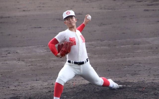 奈良大会の奪三振率15.00の智弁学園・杉本、プロ注目の最速147キロ左腕は今年の主役【高校野球界の逸材】
