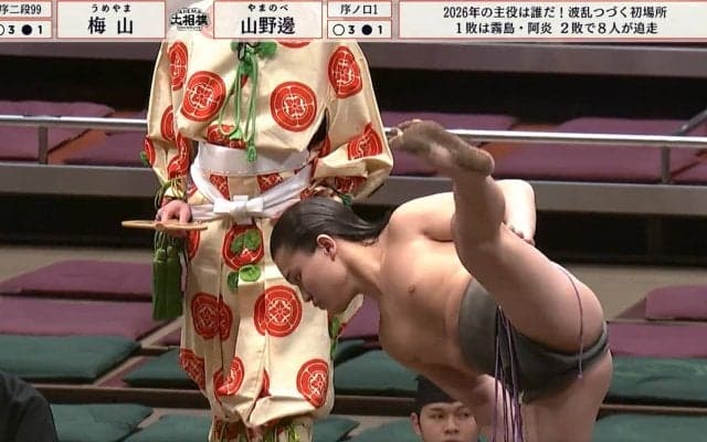 15歳力士、取組後に髪が爆発 食らいついたら離さない執念の勝ち越しでの一コマ「負けん気の強さ顔に出てる」ファン驚嘆